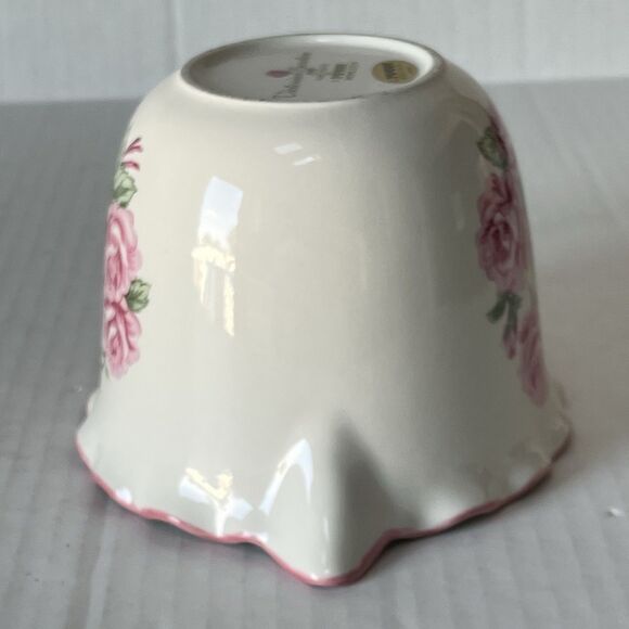 VTG Victorian Garden By MANN MCMLXXXII Hand Painted Ceramic 2.5 Measuring Cup - Picture 7 of 14